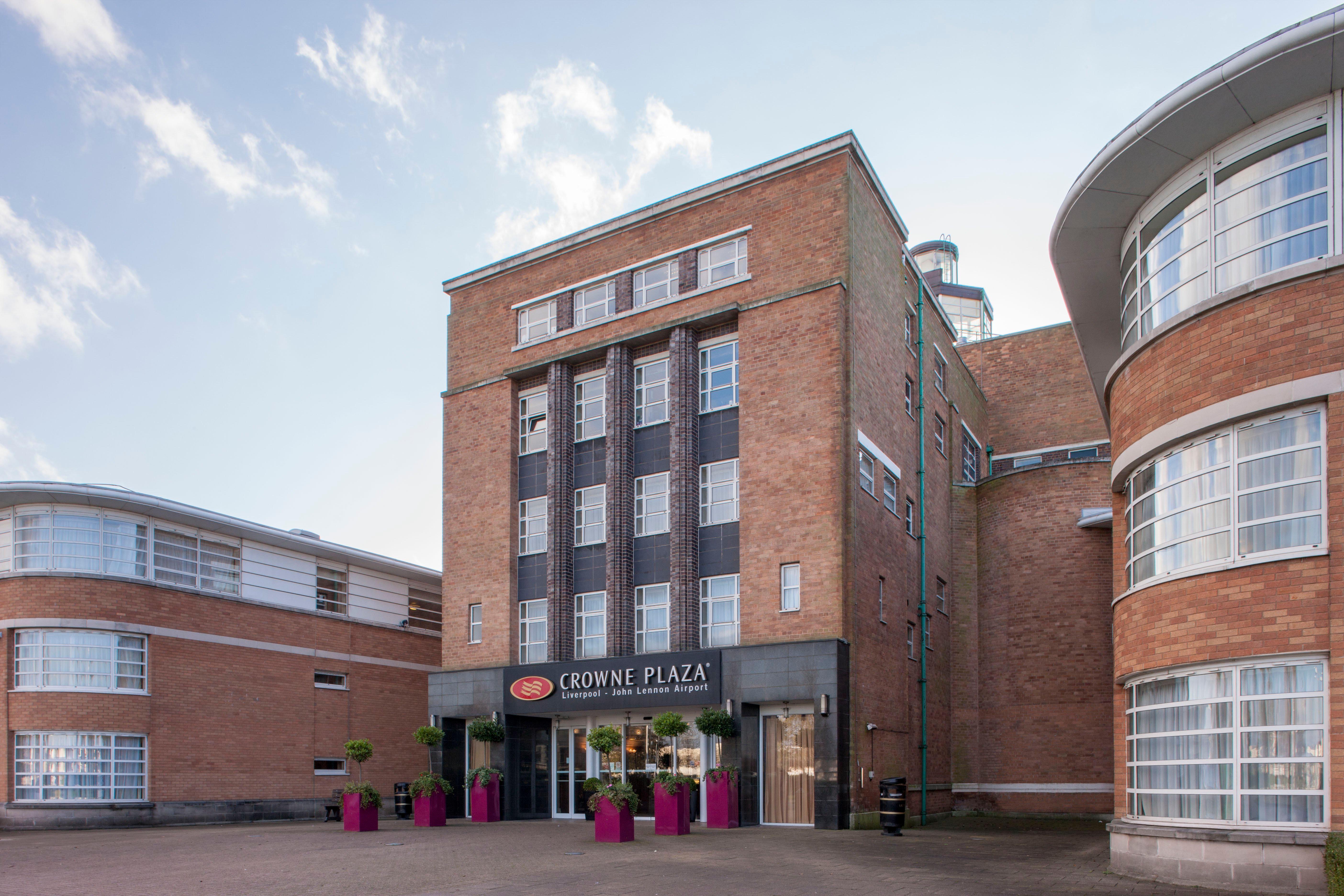 Crowne Plaza Liverpool - John Lennon Airport By Ihg Екстериор снимка