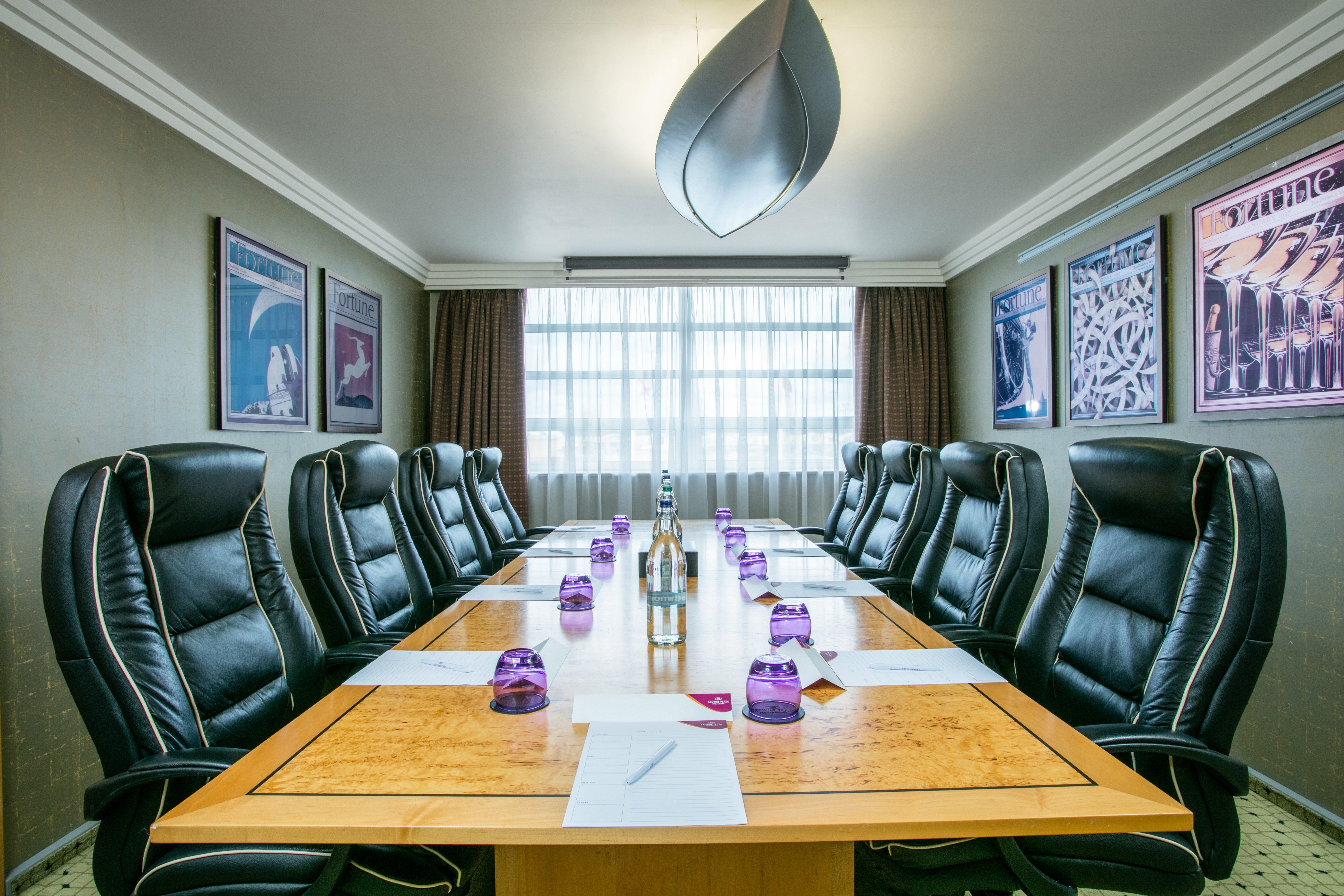 Crowne Plaza Liverpool - John Lennon Airport By Ihg Екстериор снимка