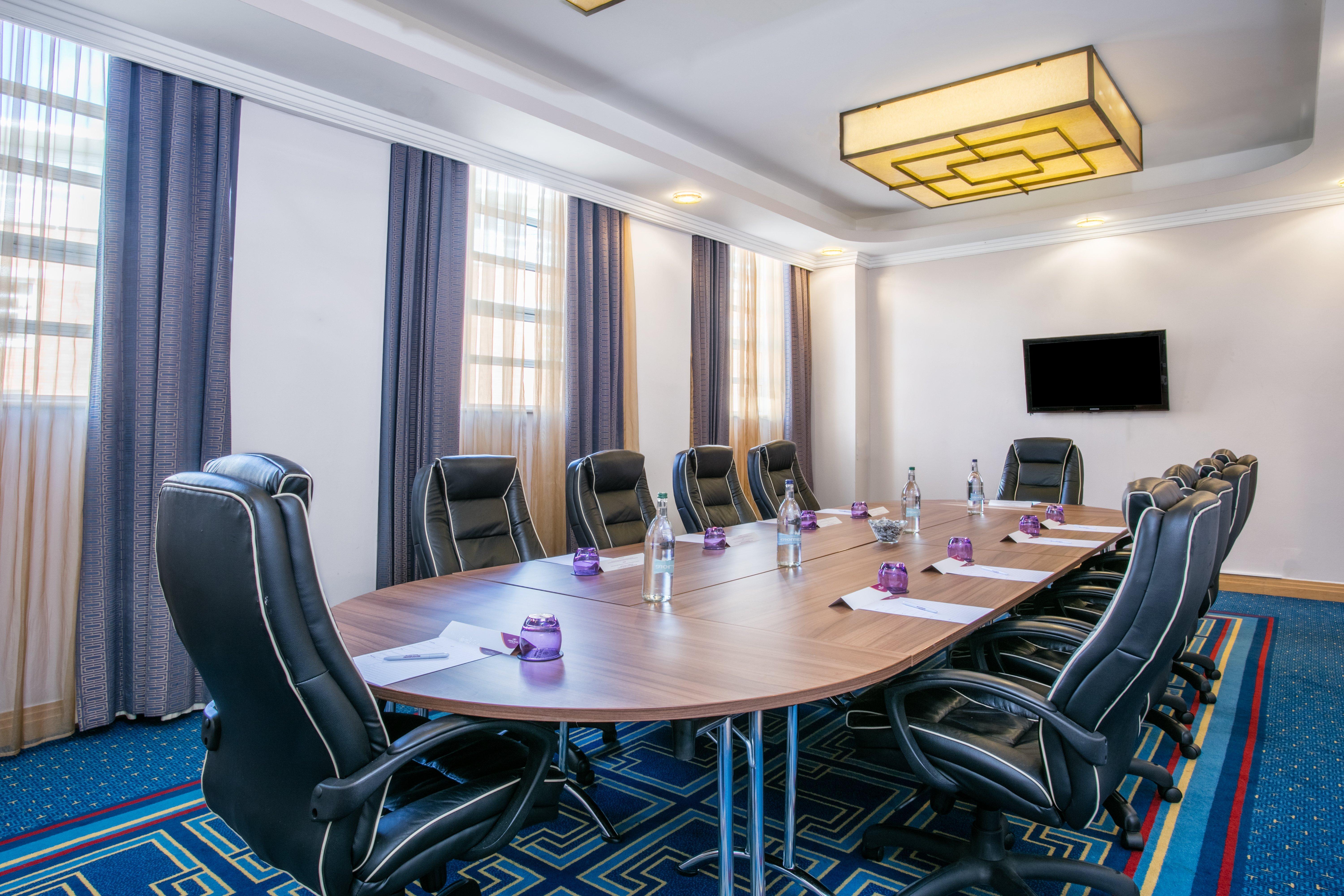 Crowne Plaza Liverpool - John Lennon Airport By Ihg Екстериор снимка