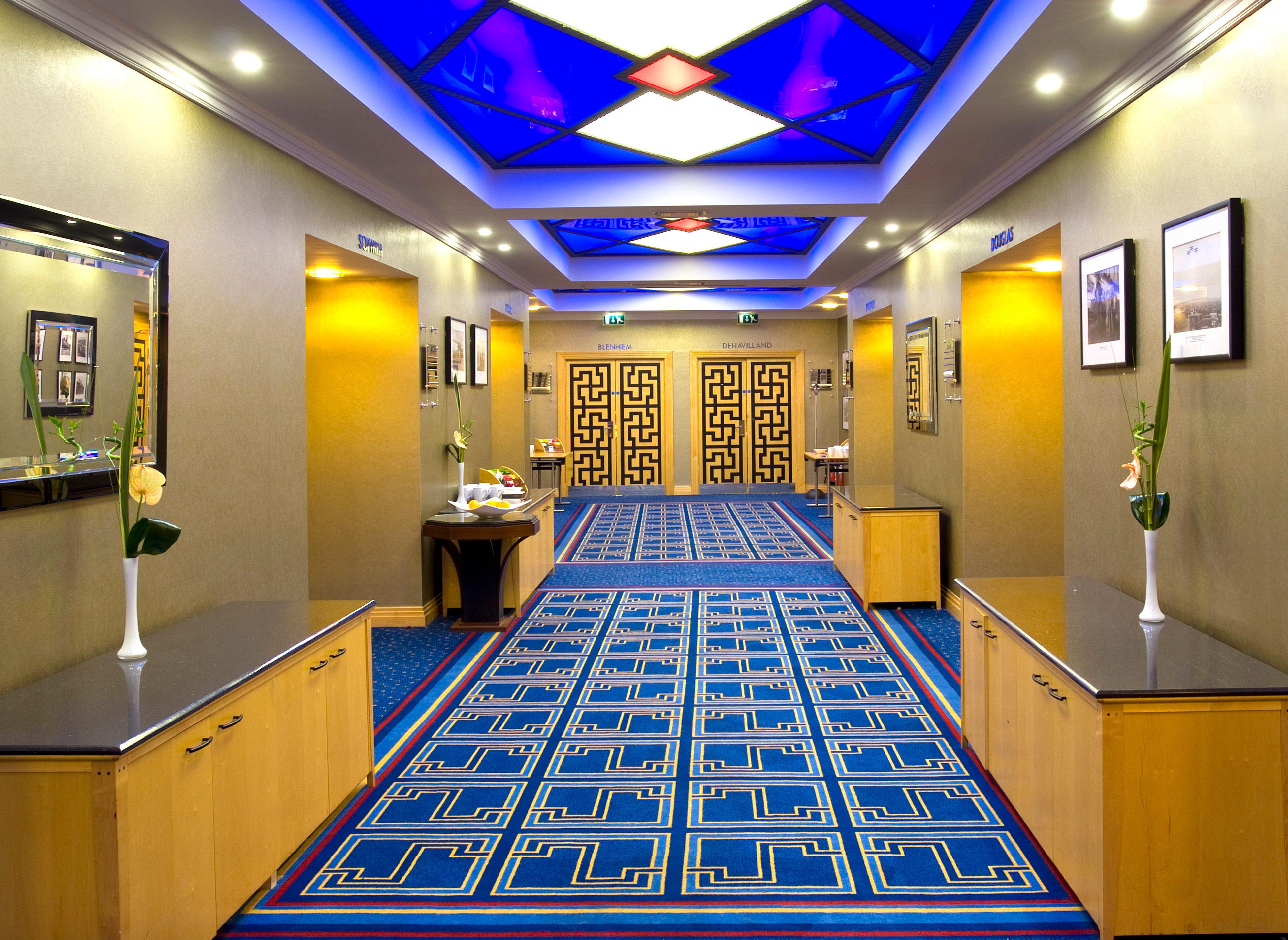 Crowne Plaza Liverpool - John Lennon Airport By Ihg Екстериор снимка